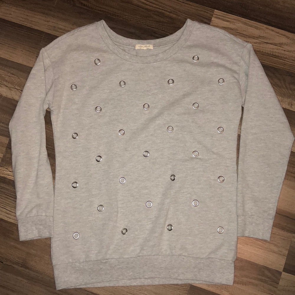 Women’s sweater